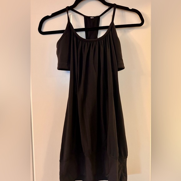 Black Lululemon workout top with built in sports bra. Size 4. - Picture 2 of 2